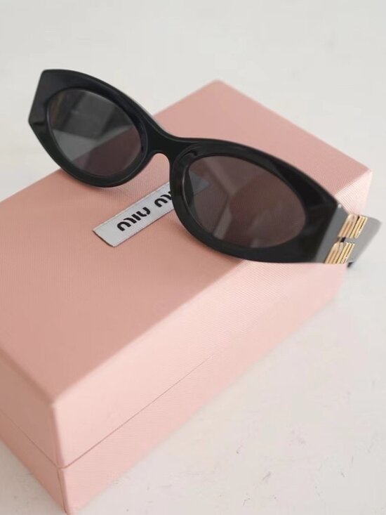 Miu Miu  Sunglasses main image 6